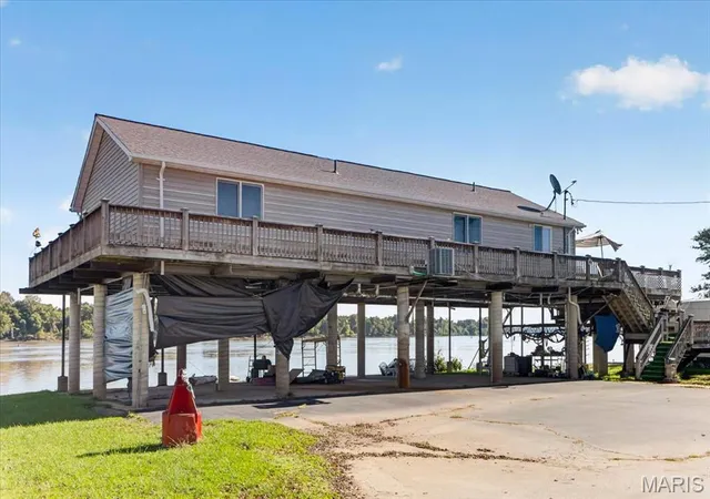 Photo 3 of Sale Pending at 69 Weule Boat Harbor, Saint Charles, MO 63301 | MLS# MIS26067131 | Listing updated on 2026-10-23
