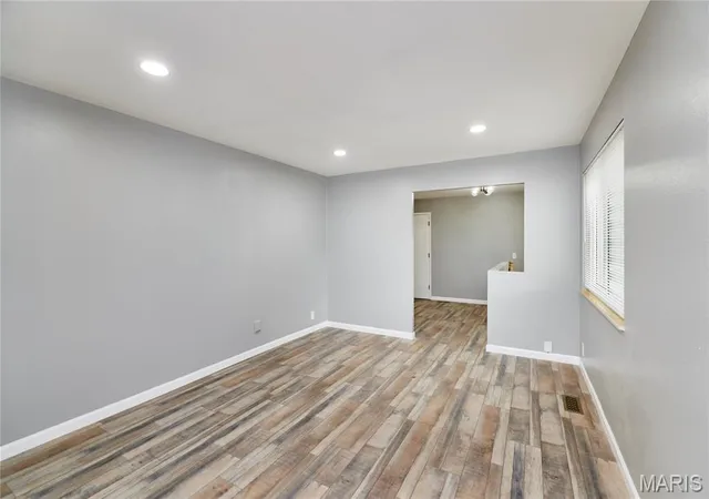Photo 2 of Single family home for sale at 3092 Wintergreen Dr, Florissant, MO 63033 | MLS# MIS26067134 | Listing updated on 2026-10-28
