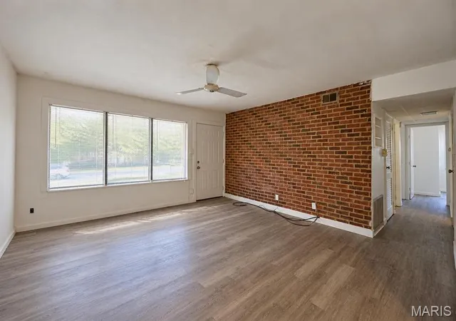 Photo 3 of Single family home for sale at 720 Saint Nicholas Dr, East Saint Louis, IL 62206 | MLS# MIS26067147 | Listing updated on 2026-10-23