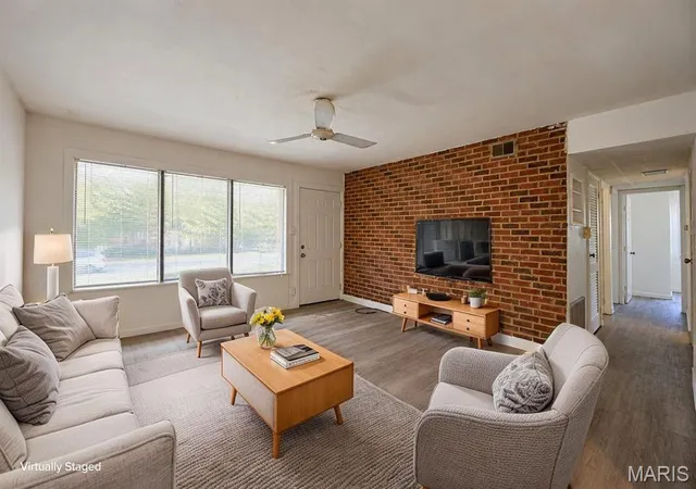 Photo 3 of Single family home for sale at 720 Saint Nicholas Dr, East Saint Louis, IL 62206 | MLS# MIS26067147 | Listing updated on 2026-10-23