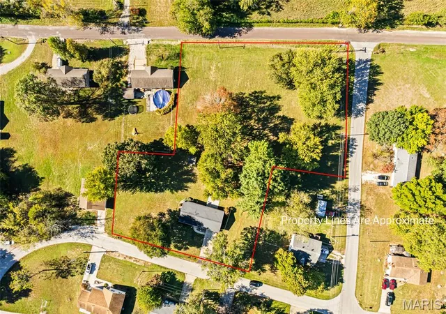 Photo 2 of Single family home for sale at 1207 Apple St, Elsberry, MO 63343 | MLS# MIS26067185 | Listing updated on 2026-10-28