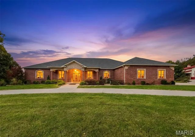 Single family home for sale at 5090 Autumnwood Ln, Hannibal, MO 63401 | MLS# MIS26067196