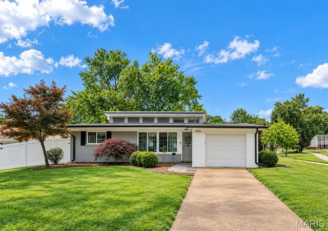 Single family home for sale at 7950 Westover Pl, Saint Louis, MO 63130 | MLS# MIS26067199