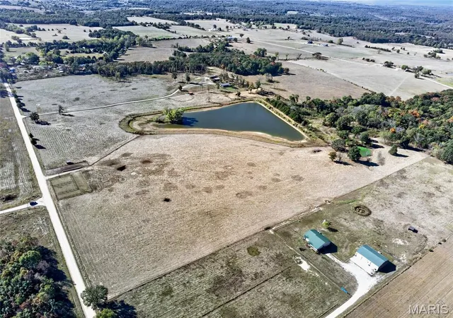 Photo 4 of House for sale at 123 Mcclurg Dr, Lebanon, MO 65536 | MLS# MIS26067213 | Listing updated on 2026-10-20