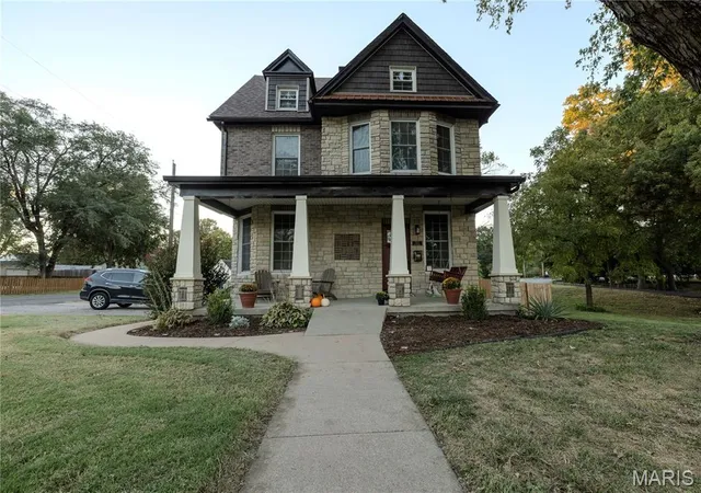 Photo 1 of Single family home for sale at 511 S Main St, Troy, IL 62294 | MLS# MIS26067218 | Listing updated on 2026-10-22