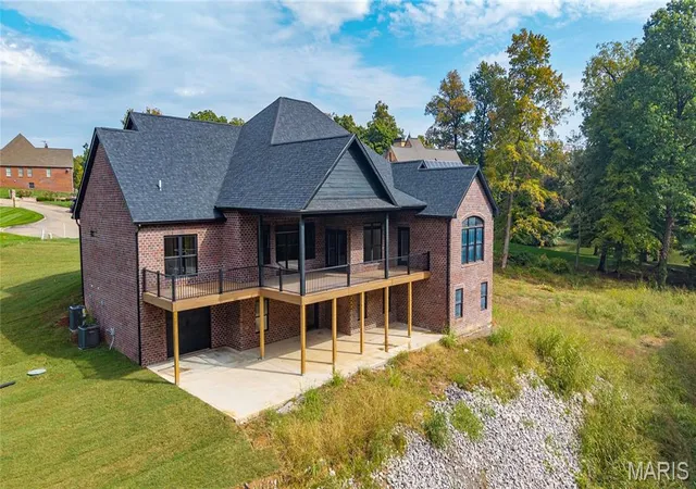 Photo 3 of Single family home for sale at 400 Trillium Ln, Cape Girardeau, MO 63701 | MLS# MIS26067231 | Listing updated on 2026-10-19