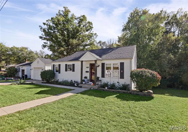 Photo 3 of Single family home for sale at 48 Halleck Ave, Edwardsville, IL 62025 | MLS# MIS26067244 | Listing updated on 2026-10-22