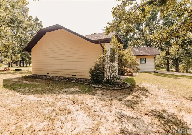 Photo 4 of Single family home for sale at 507 E 10th Street, Dixon, MO 65459 | MLS# MIS26067264 | Listing updated on 2026-10-21