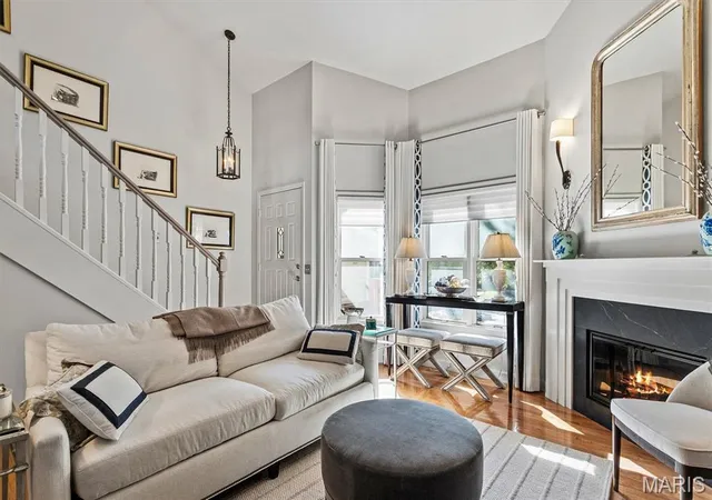 Photo 4 of Townhouse for sale at 1024 N Spoede Rd, Saint Louis, MO 63146 | MLS# MIS26067288 | Listing updated on 2026-10-23