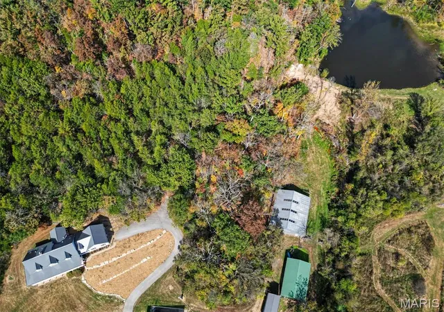 Photo 1 of Single family home for sale at 9270 Little Indian Crk Rd, Lonedell, MO 63060 | MLS# MIS26067291 | Listing updated on 2026-10-21