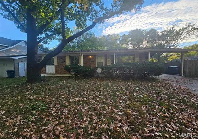 Single family home for sale at 11908 Rio Grande Dr, Saint Louis, MO 63138 | MLS# MIS26067294