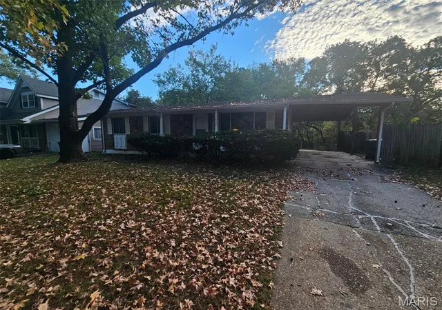 Photo 1 of Single family home for sale at 11908 Rio Grande Dr, Saint Louis, MO 63138 | MLS# MIS26067294 | Listing updated on 2026-10-26