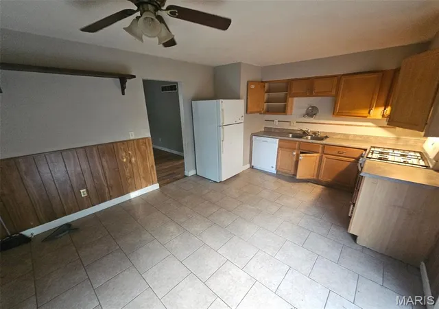 Photo 3 of Single family home for sale at 11908 Rio Grande Dr, Saint Louis, MO 63138 | MLS# MIS26067294 | Listing updated on 2026-10-26