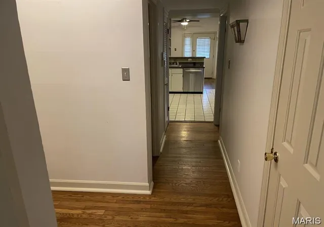 Photo 3 of Condo for sale at 5527 Waterman Blvd #1E, Saint Louis, MO 63112 | MLS# MIS26067297 | Listing updated on 2026-10-19