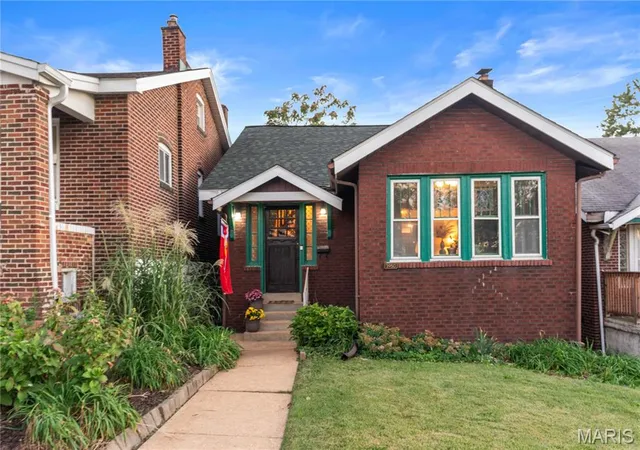 Photo 2 of Single family home for sale at 3950 Parker Ave, Saint Louis, MO 63116 | MLS# MIS26067307 | Listing updated on 2026-10-28