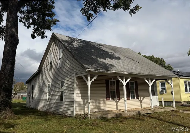 Single family home for sale at 108 W Adams St, O Fallon, IL 62269 | MLS# MIS26067311