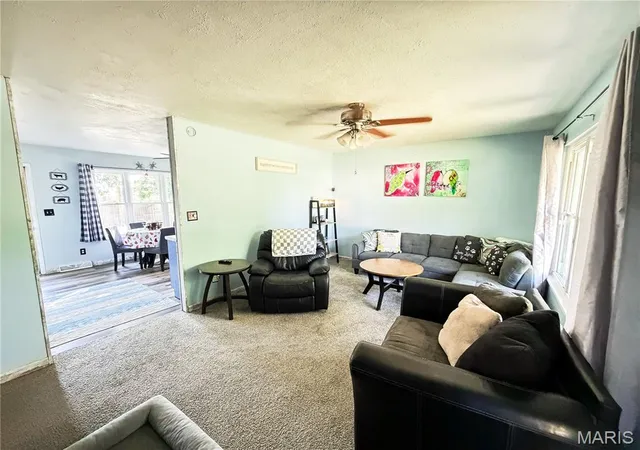 Photo 4 of Single family home for sale at 1445 Nelms Ave, Centralia, IL 62801 | MLS# MIS26067312 | Listing updated on 2026-10-22