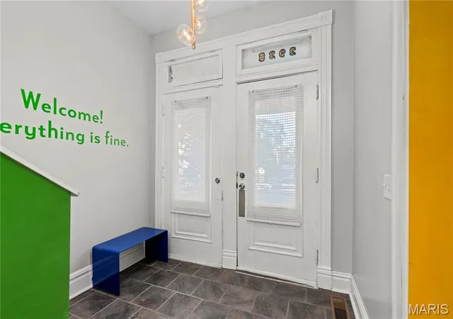 Photo 2 of Single family home for sale at 2928 Shenandoah Ave, Saint Louis, MO 63104 | MLS# MIS26067314 | Listing updated on 2026-10-28