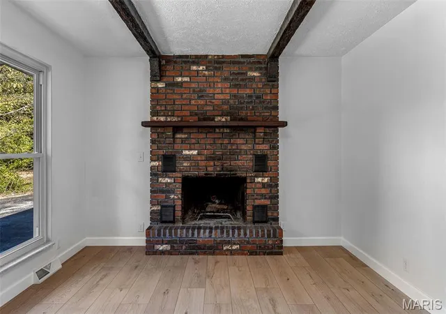Photo 3 of Single family home for sale at 5420 Glade Chapel Rd, Hillsboro, MO 63050 | MLS# MIS26067323 | Listing updated on 2026-10-29