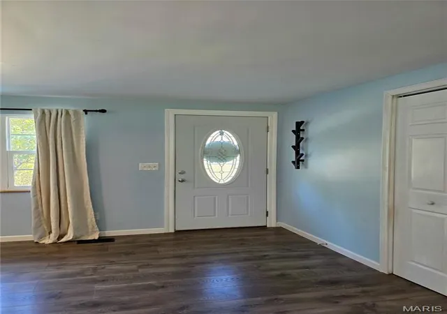Photo 3 of Single family home for sale at 317 Red Bird Cir, Saint Clair, MO 63077 | MLS# MIS26067334 | Listing updated on 2026-10-28
