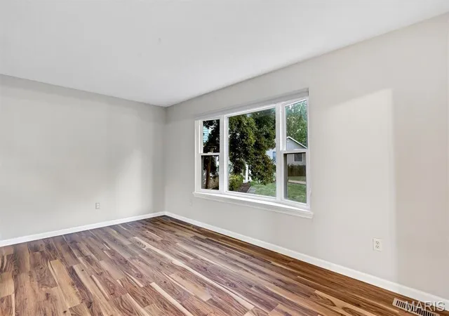 Photo 3 of Single family home for sale at 12771 Highstone Dr, Saint Louis, MO 63146 | MLS# MIS26067341 | Listing updated on 2026-10-22
