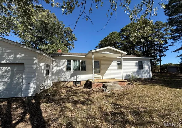 Photo 3 of Single family home for sale at 2810 Madison 238, Fredericktown, MO 63645 | MLS# MIS26067348 | Listing updated on 2026-10-22