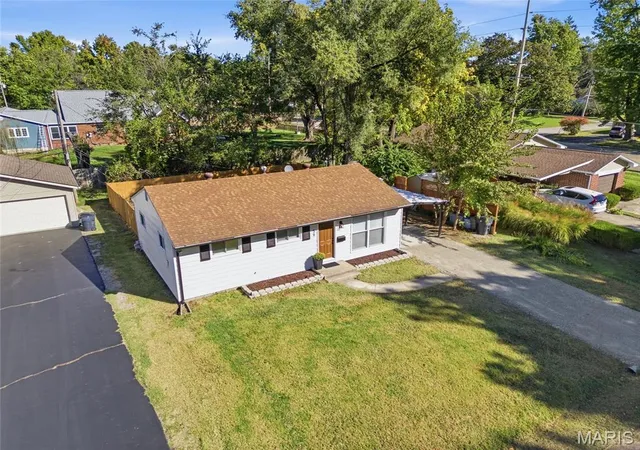 Photo 1 of Single family home for sale at 59 Lillian Dr, Belleville, IL 62226 | MLS# MIS26067349 | Listing updated on 2026-10-23