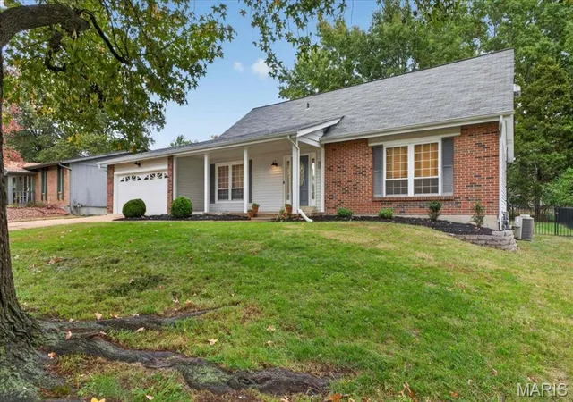 Photo 1 of Single family home for sale at 309 Croydon Ln, Manchester, MO 63021 | MLS# MIS26067353 | Listing updated on 2026-10-28