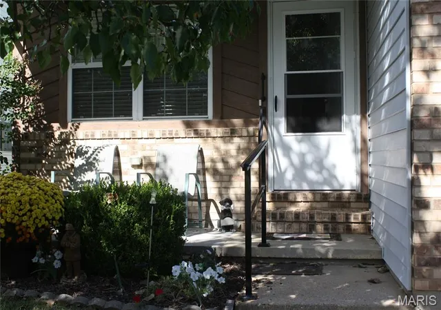 Photo 3 of Condo for sale at 35 Wenona Ct, Washington, MO 63090 | MLS# MIS26067357 | Listing updated on 2026-10-21