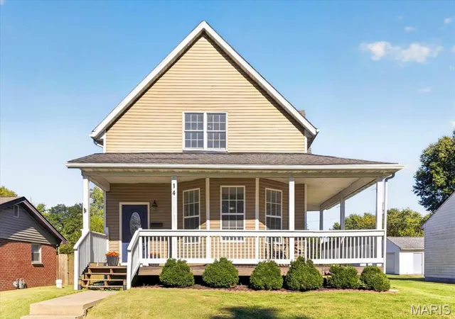 Single family home for sale at 14 Lucinda Ave, Belleville, IL 62221 | MLS# MIS26067359