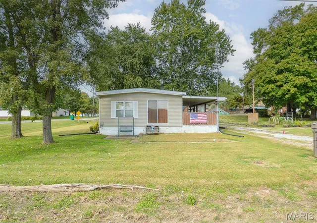 Photo 4 of Land for sale at 205 W Elm St, Millstadt, IL 62260 | MLS# MIS26067363 | Listing updated on 2026-10-22