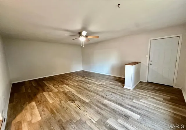 Photo 3 of Single family home for sale at 308 Indiana Ave, South Roxana, IL 62087 | MLS# MIS26067367 | Listing updated on 2026-10-21
