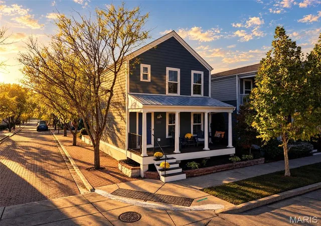 Photo 1 of Single family home for sale at 3521 Broad St, St Charles, MO 63301 | MLS# MIS26067371 | Listing updated on 2026-10-26