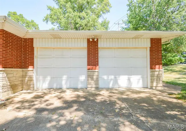 Photo 2 of Single family home for sale at 1244 N Evergreen Ln, Columbia, IL 62236 | MLS# MIS26067374 | Listing updated on 2026-10-22