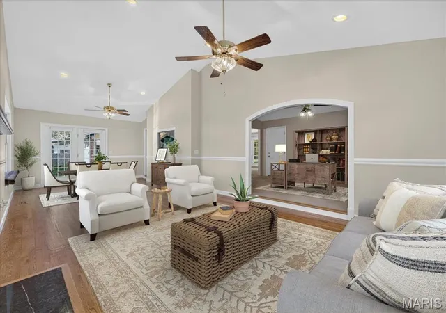 Photo 3 of Single family home for sale at 832 Westwood Dr, Ballwin, MO 63011 | MLS# MIS26067376 | Listing updated on 2026-10-22