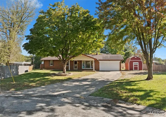 Photo 1 of Single family home for sale at 7 Ivy Ct, Belleville, IL 62220 | MLS# MIS26067381 | Listing updated on 2026-10-23