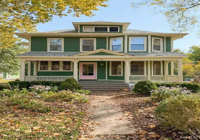 Single family home for sale at 28 S Maple Ave, Saint Louis, MO 63119 | MLS# MIS26067393