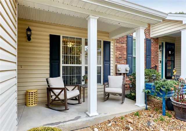 Photo 2 of House for sale at 814 Woodside Trails Dr, Ballwin, MO 63021 | MLS# MIS26067401 | Listing updated on 2026-10-29