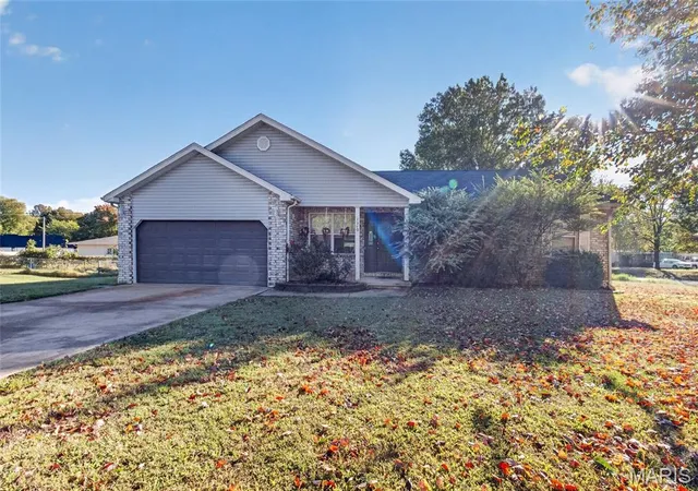 Single family home for sale at 1540 Dara Dr, Lebanon, MO 65536 | MLS# MIS26067406