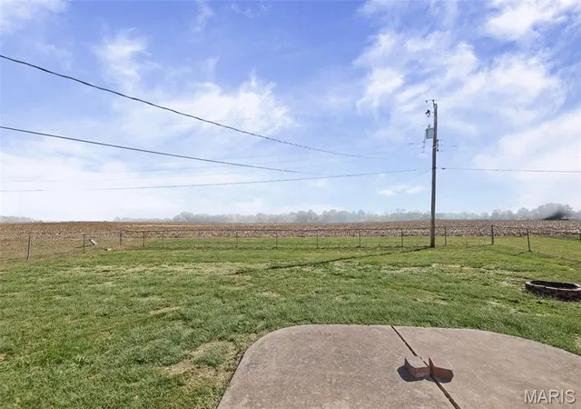 Photo 3 of Single family home for sale at 215 Avalon St, Brighton, IL 62012 | MLS# MIS26067409 | Listing updated on 2026-10-26