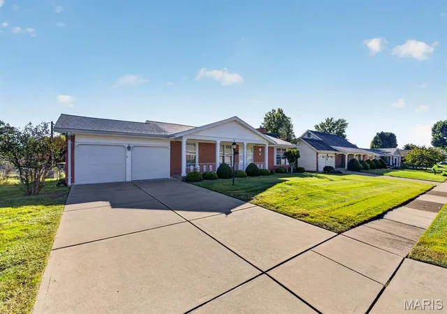 Photo 2 of Single family home for sale at 5414 Danforth Dr, Saint Louis, MO 63129 | MLS# MIS26067421 | Listing updated on 2026-10-29