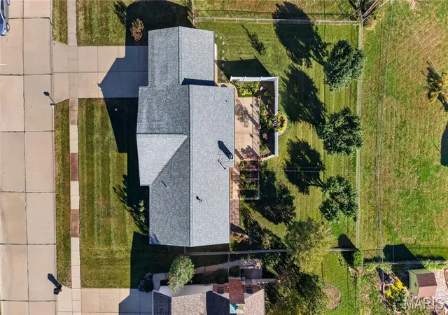 Photo 3 of Single family home for sale at 5414 Danforth Dr, Saint Louis, MO 63129 | MLS# MIS26067421 | Listing updated on 2026-10-29