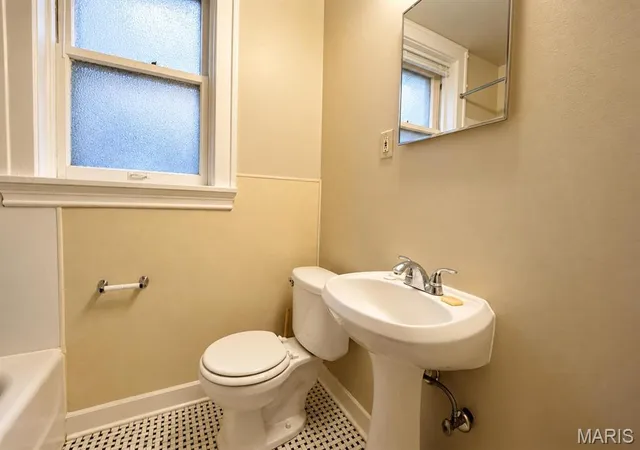 Photo 4 of Multi family home for sale at 4245 Bates St, Saint Louis, MO 63116 | MLS# MIS26067426 | Listing updated on 2026-10-22