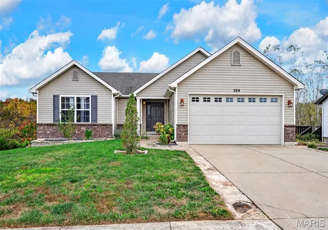 Single family home for sale at 524 Prairie Crk Ct, Wentzville, MO 63385 | MLS# MIS26067446
