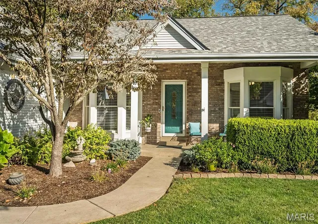 Photo 2 of Single family home for sale at 1414 Remington Oaks Ter, Fenton, MO 63026 | MLS# MIS26067454 | Listing updated on 2026-10-29