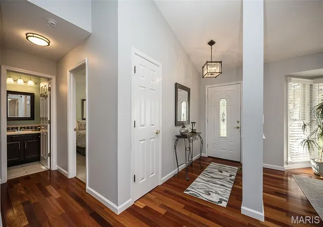 Photo 4 of Single family home for sale at 1414 Remington Oaks Ter, Fenton, MO 63026 | MLS# MIS26067454 | Listing updated on 2026-10-29