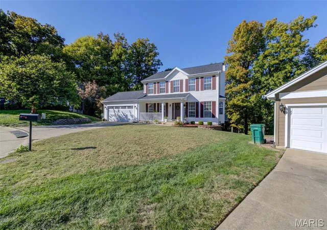 Photo 1 of Single family home for sale at 3727 Summit Dr, Saint Charles, MO 63303 | MLS# MIS26067462 | Listing updated on 2026-10-26