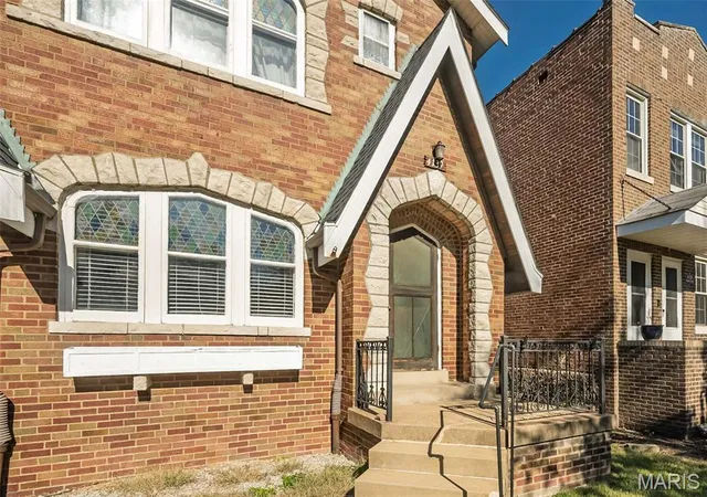 Photo 2 of Multi family home for sale at 4139 Alma Ave, Saint Louis, MO 63116 | MLS# MIS26067473 | Listing updated on 2026-10-23