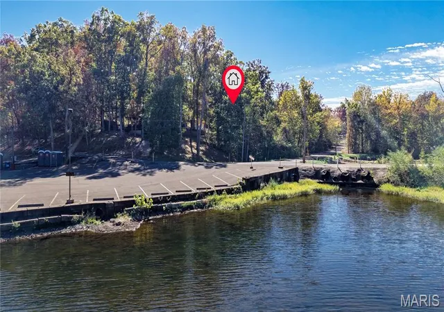 Photo 2 of Sale Pending at 8889 Parrot Dr, French Village, MO 63036 | MLS# MIS26067475 | Listing updated on 2026-10-26
