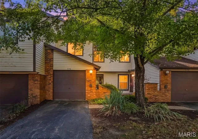Photo 1 of Townhouse for sale at 726 Windy Ridge Dr, Ballwin, MO 63021 | MLS# MIS26067491 | Listing updated on 2026-10-30